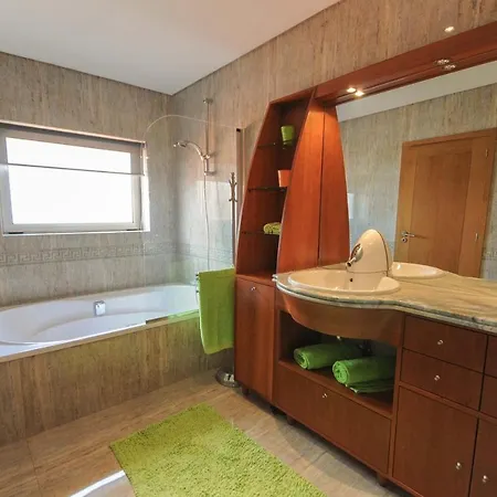 Casa Jardim אספוסנדה